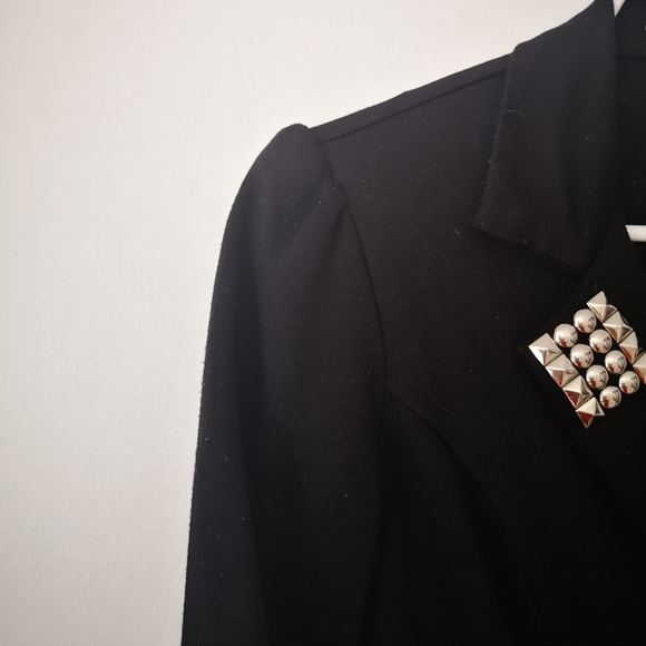 Vintage Cropped Blazer with Studded Collar - Picture 3 of 10